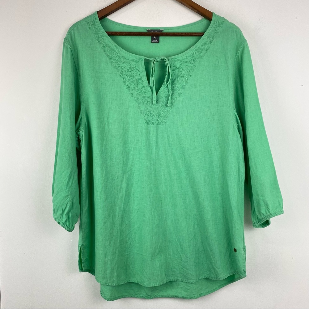 Eddie Bauer size Medium Women’s Green Linen Blend 3/4 Sleeve Top